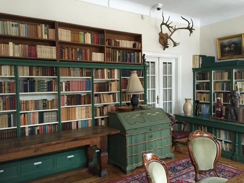 STAWISKO – MUZEUM ANNY I JAROSŁAWA IWASZKIEWICZÓW W PODKOWIE LEŚNEJ POD WARSZAWĄ