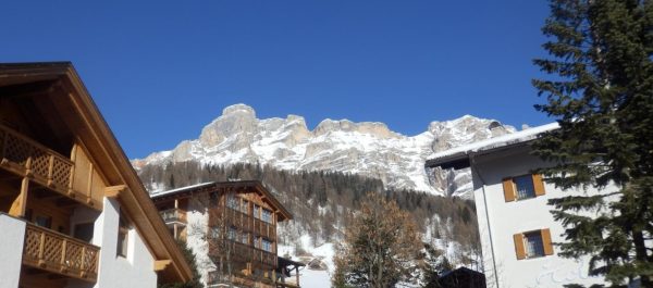 SAN CASSIANO WE WŁOSKICH DOLOMITACH