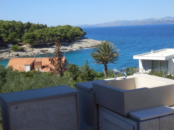 SUTIVAN NA WYSPIE BRAč W CHORWACJI