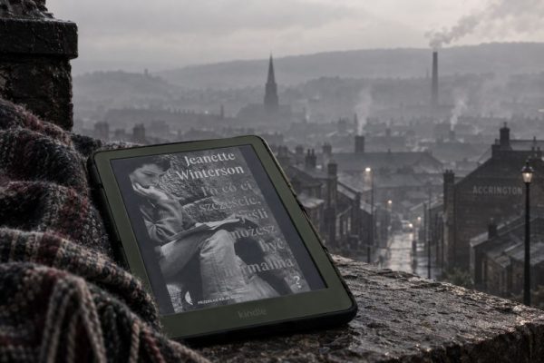 „PO CO CI SZCZĘŚCIE, JEŚLI MOŻESZ BYĆ NORMALNA” Jeanette Winterson